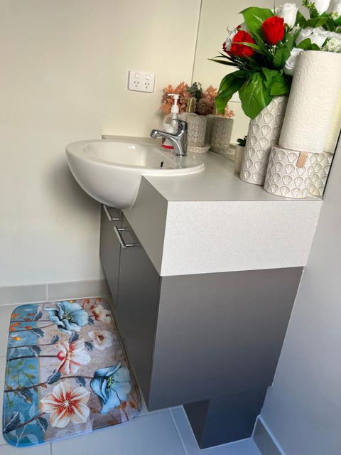 Paradise Pavilion Hide Away - Accommodation Southport 0