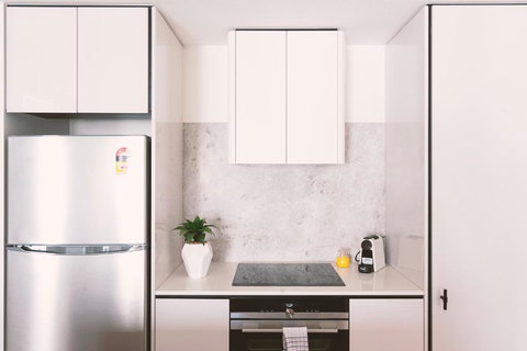 Patio Mt View 1BR Apt In CBD Near ANU And Museum With Free Parking And WiFi - Southport Accommodation 2