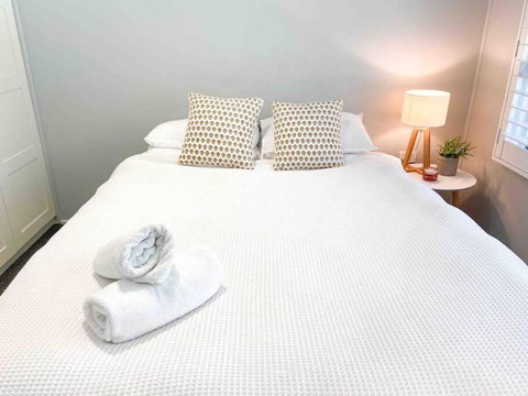 Peaceful Merewether Family Home - Southport Accommodation 3