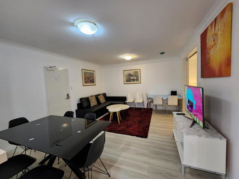PERTH CBD APARTMENTS - Southport Accommodation 0
