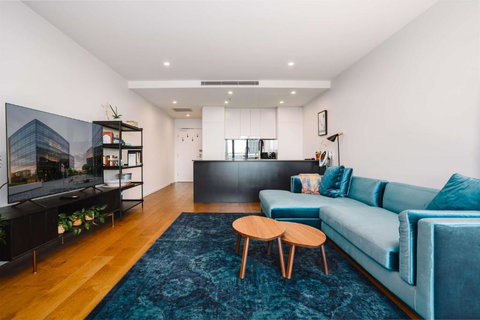 Perfect Located 1-Bed With Great Views & Parking - Accommodation Southport 2