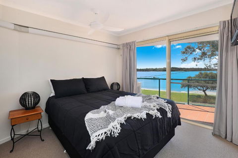 PICNIC7- PICTURE PERFECT PICNIC POINT - Southport Accommodation 2