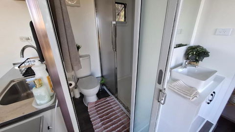 Pod Tiny Home - Southport Accommodation 3