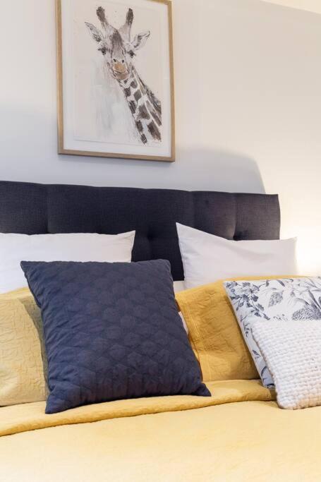 PORT MELBOURNE - A Stay At The Bay - Southport Accommodation 3