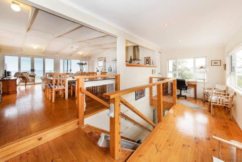 PORT WILLUNGA DREAMING A Beach Front Experience - Southport Accommodation 2