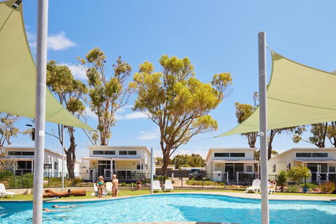 RAC Cervantes Holiday Park - Southport Accommodation 0