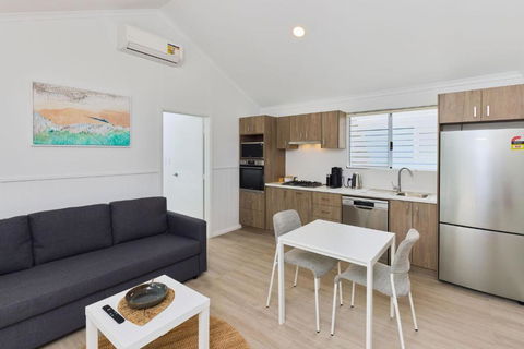 RAC Cervantes Holiday Park - Southport Accommodation 2