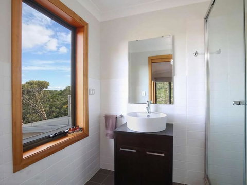 Postcards From The Edge - Accommodation Southport 3