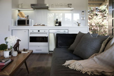 Provence Spa Villa 2 - Southport Accommodation 2