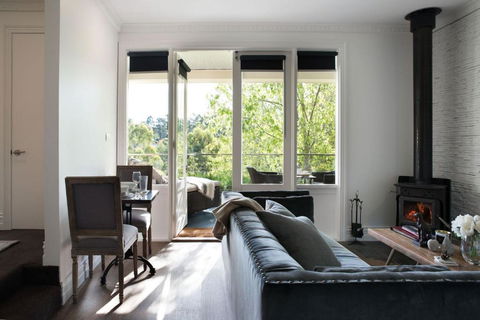 Provence Spa Villa 2 - Southport Accommodation 3