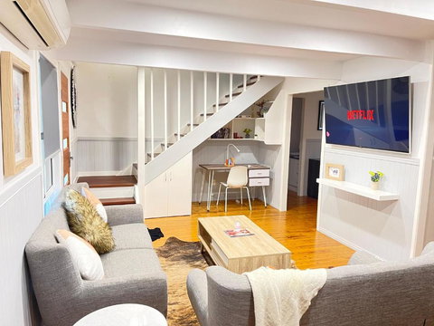 Quiet, Cozy And Calm 3 Bedroom House. - Southport Accommodation 0