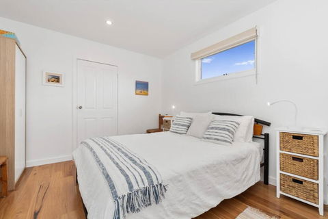 Quiet, Luxurious Guest House - Couples Retreat - Southport Accommodation 2