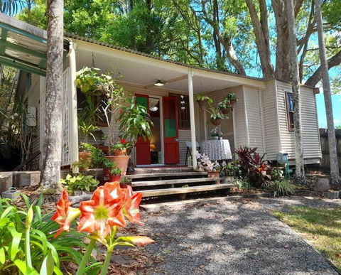 Quirky Cottage In Centre Of Maleny, Walk Everywhere - Southport Accommodation 0