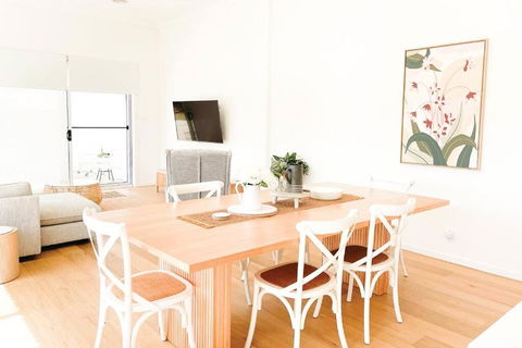 Red Brick Central Retreat - Southport Accommodation 0