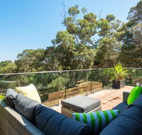 At Agnes Ave coastal views - Southport Accommodation