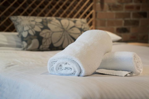 Avoca Beach Hotel - Accommodation Southport 2