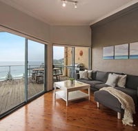Avoca Heights House /// 4 BDR 2.5 BTH // Direct Ocean Views - Southport Accommodation