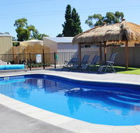 Avondel Caravan Park - Southport Accommodation