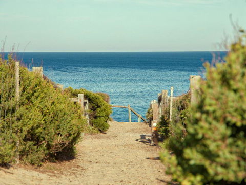 Back Beach Hideaway - Southport Accommodation 3