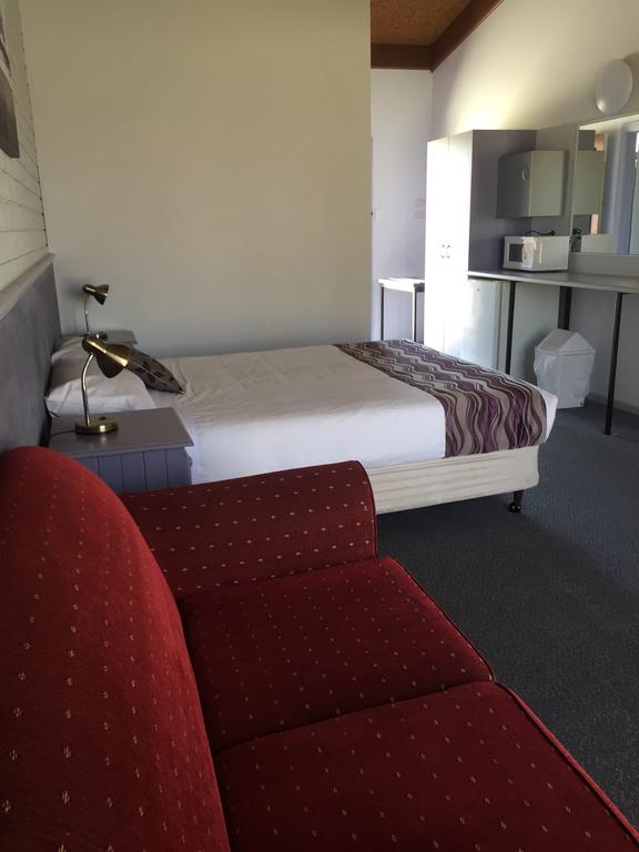 Tocumwal NSW Southport Accommodation