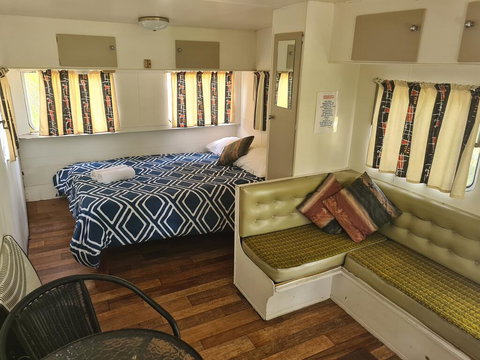 Bateman Bay Holiday Park & Batemans Bay YHA - Accommodation Southport 0