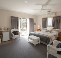 Batemans Bay Manor - Bed and Breakfast - Accommodation Southport