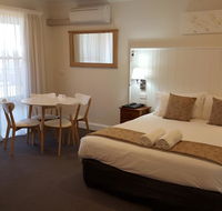 Bathurst Gold Panner - Southport Accommodation