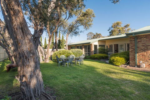 Bay Beach Beauty - Southport Accommodation 2