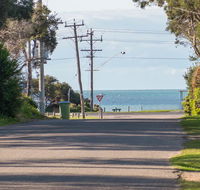 Bay Beach Beauty - Southport Accommodation