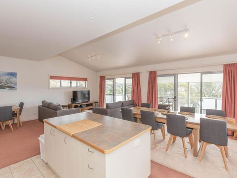 Reedys Run 11 Reedys Cutting - Southport Accommodation 3