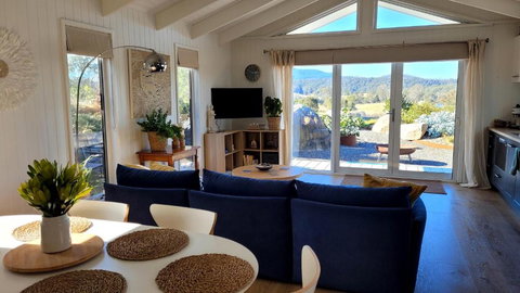 Relax At Rowdygoose Farm - Southport Accommodation 1