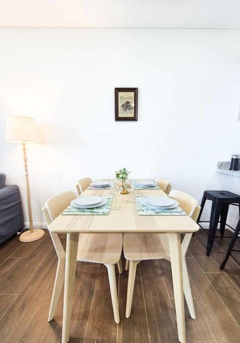 Relaxing 1BR W Pools & SPA, Gym In Olympic Park - Southport Accommodation 2