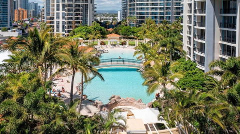 Resort Style Chevron Apartments Surfers Paradise By Gold Coast Travels - Southport Accommodation 1