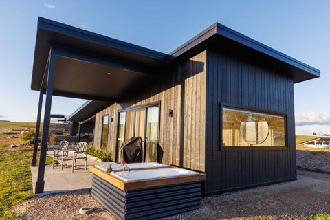 Rest Private Escape At BoxGrove - Accommodation Southport 2