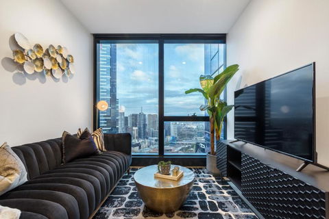 Ritzy Apartment In Iconic Australia 108 With Views - Southport Accommodation 1