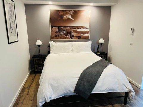 River Cottage - Accommodation Southport 0