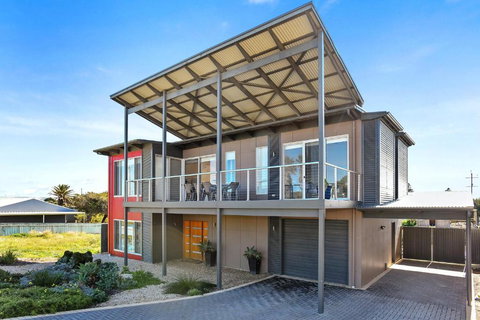 Riversea Goolwa Beach House - Accommodation Southport 2