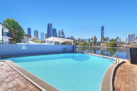 Riverside 4 Bedroom House Unit In Surfers Paradise - Southport Accommodation 3