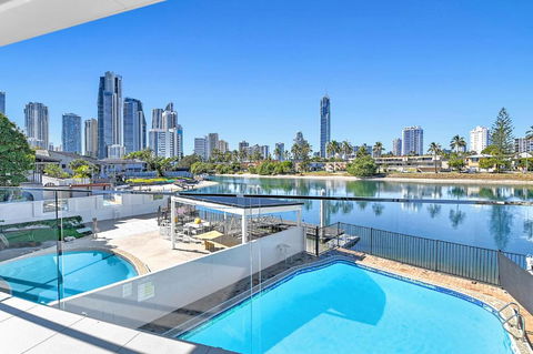 Riverside 4 Bedroom House Unit In Surfers Paradise - Southport Accommodation 2
