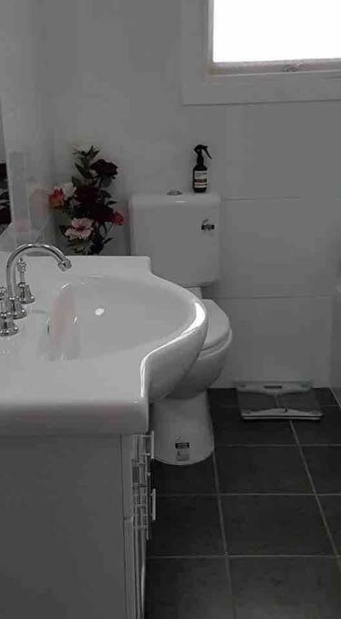 Riverview Place - Southport Accommodation 3