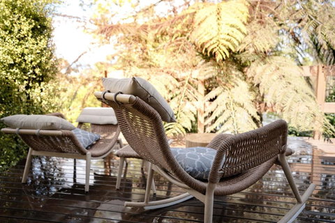 Romantic Garden Cottage With Home Cinema - Accommodation Southport 2