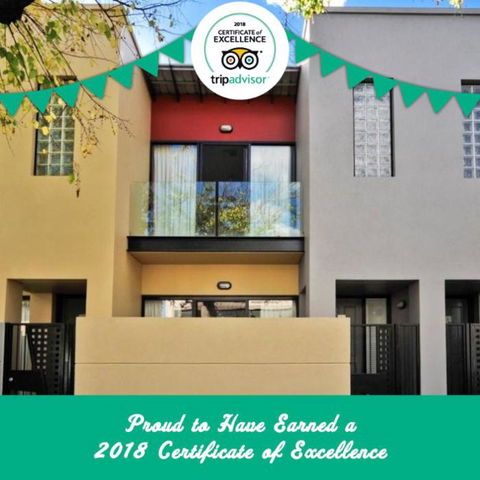 RNR Sturt Holiday Home - Southport Accommodation 1