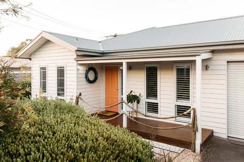Romantic Retreat In Mornington Peninsula Heartland - Accommodation Southport 1