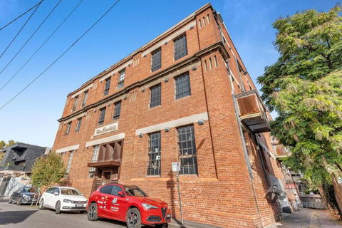 Rooftop Warehouse In Fitzroy - Southport Accommodation 2