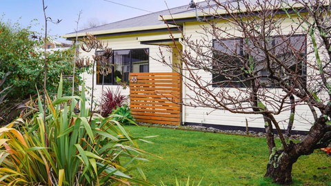 Room @ 88 - Accommodation Southport 0