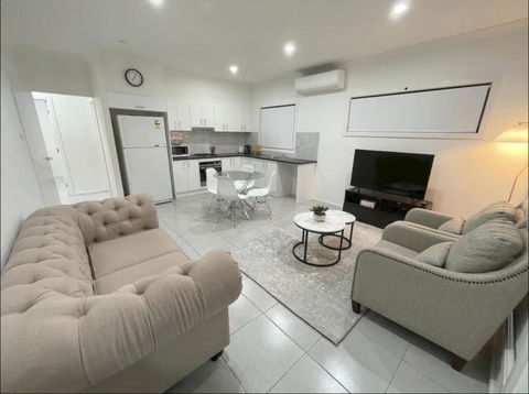 Rosehill Guest House - Southport Accommodation 1