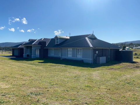 Rosehill Vines - Southport Accommodation 0