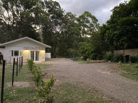 Rural Granny Flat - Pet Friendly - Southport Accommodation 2