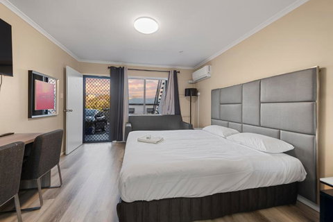 S1 Motel - Accommodation Southport 0