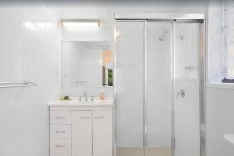 Salerno - Hosted By Burleigh Letting - Southport Accommodation 3